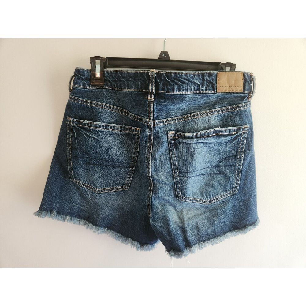 American Eagle Jean SHORTS Tomgirl Size 30 EUC - Picture 4 of 6
